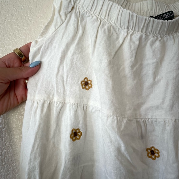 Floral Embroidered Dress - Picture 3 of 6